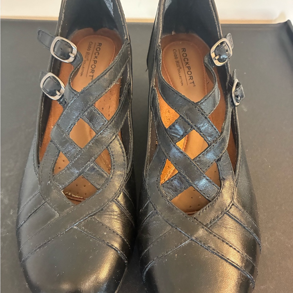 Rockport Leather Black Heels with Lattice Design